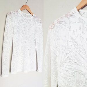 Beyond Yoga Sheer Lace Crewneck Pullover Top Long Sleeve Stretch White Size M